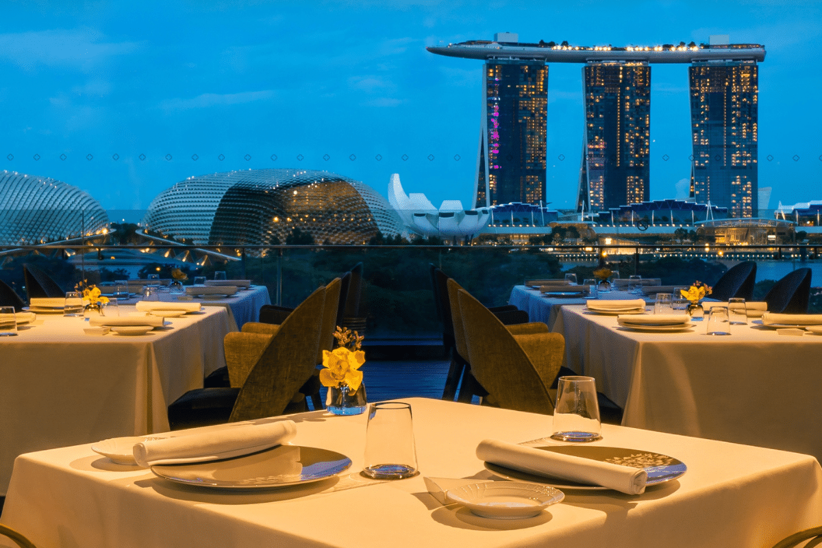 Art Singapore Rooftop Dining 