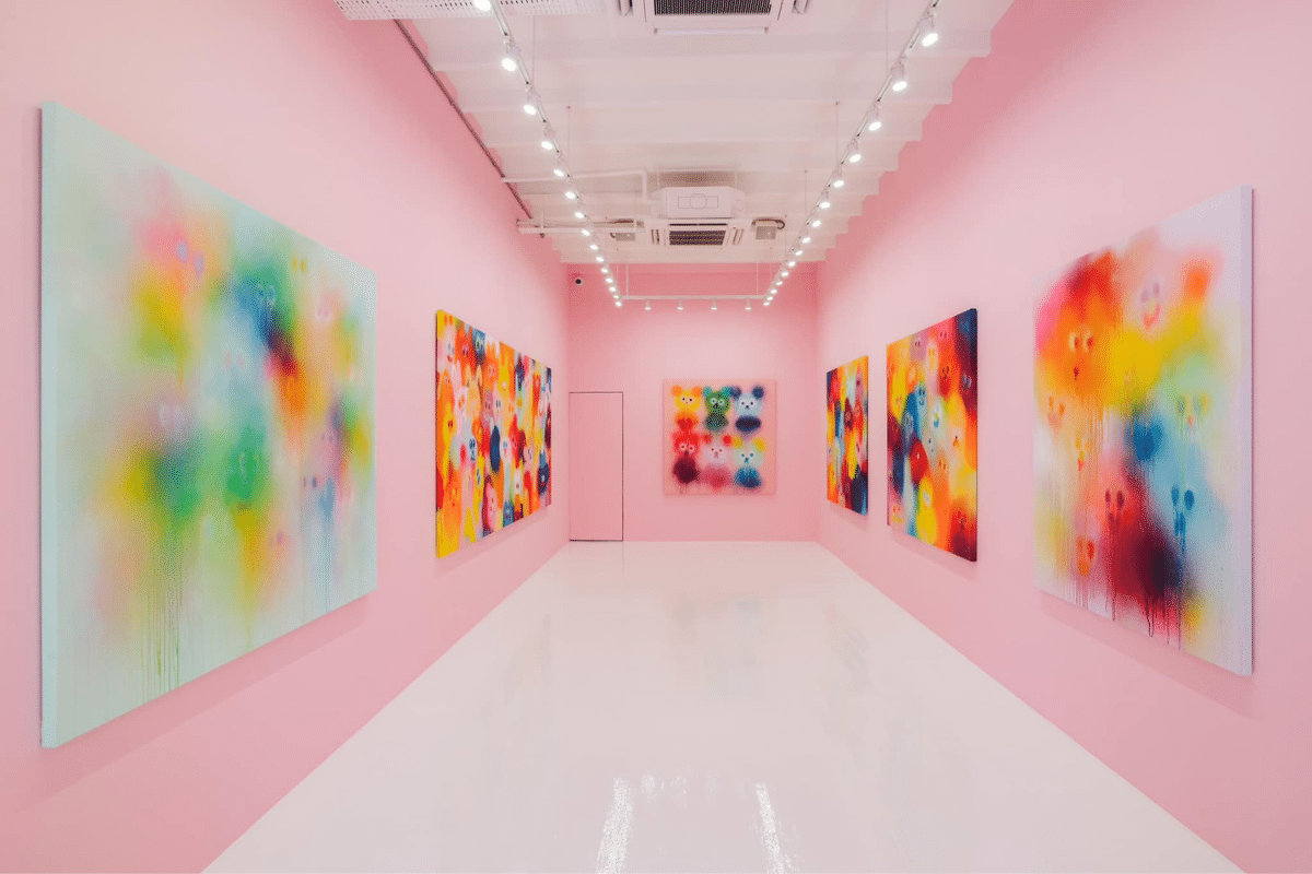 WOAW Gallery pink exhibition