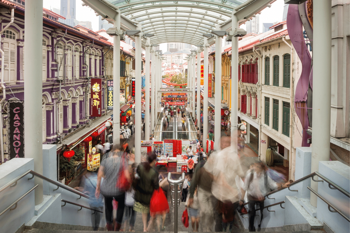 Pagoda Street Singapore  people shopping 