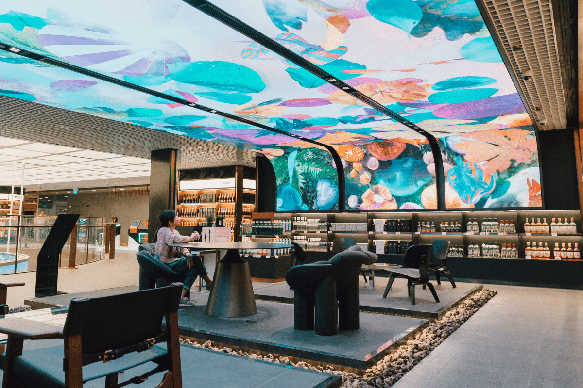 cocktail bars at T2 airport Singapore 